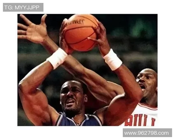 00卡特与96乔丹巅峰对决谁才是篮球历史的真正传奇巨星