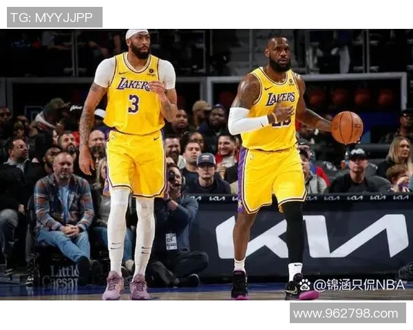 2018年雷霆与湖人激战回顾:一场精彩绝伦的NBA对决与球星表现分析 2018年雷霆与湖人激战回顾:一场精彩绝伦的NBA对决与球星表现分析